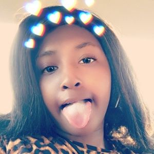 Meet your Posher, Angelique